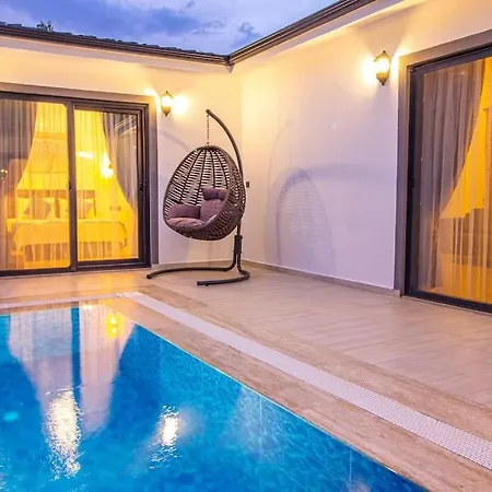 Villa Sirius-yaniklar *